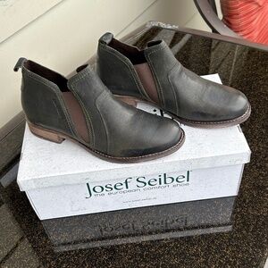 Josef Seibel Sienna 71 Washed Olive Ladies Leather Boots, NIB, Size 37, (6.5)